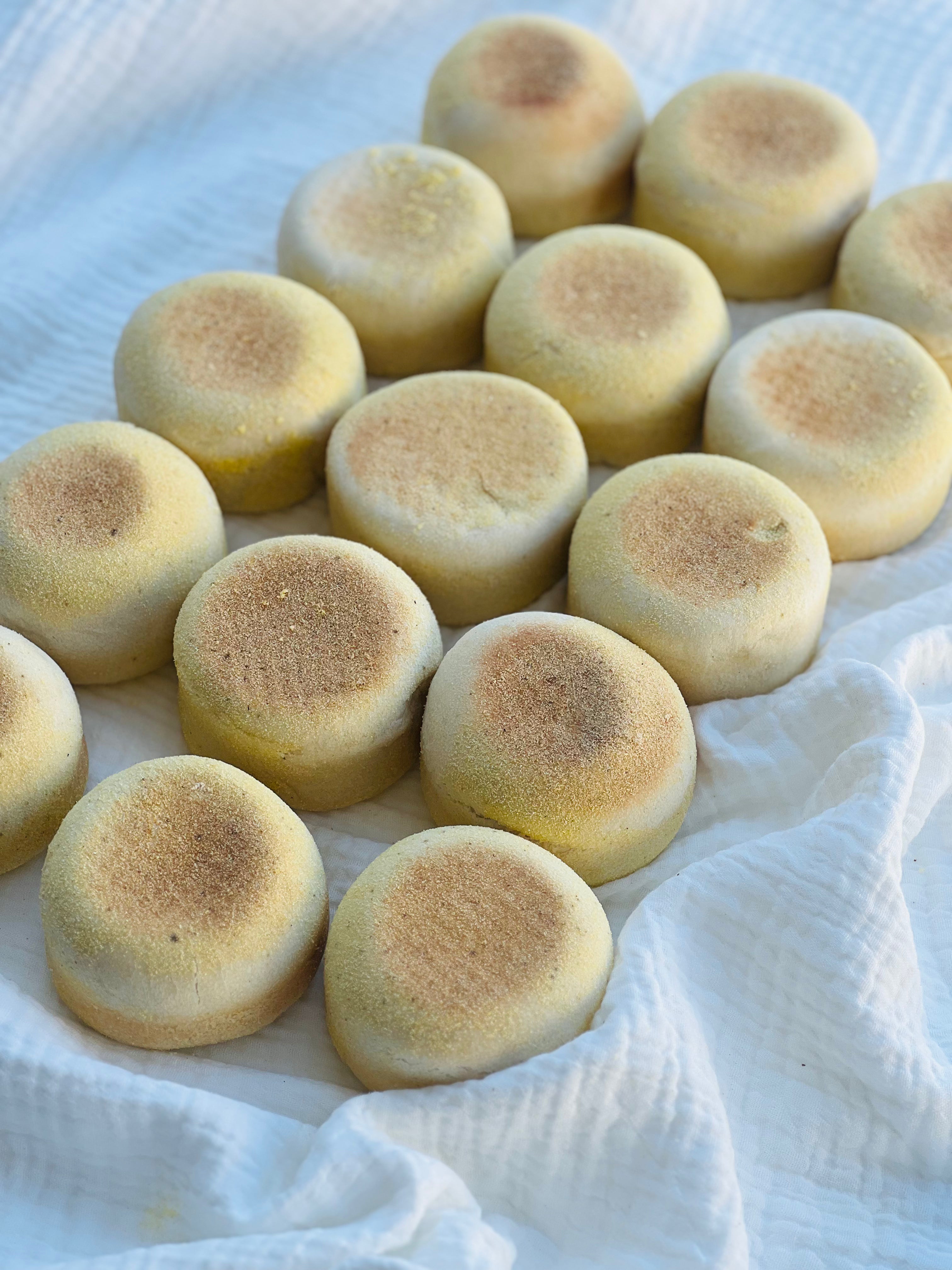 English Muffin Sourdough Bread (6 und)